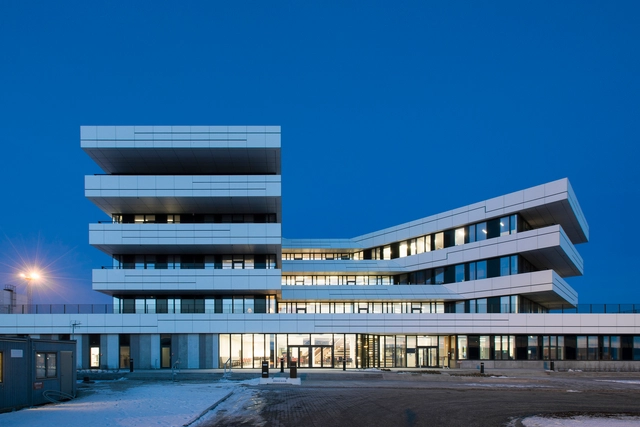 Port Centre / C.F. Møller Architect - Edificios Institucionales