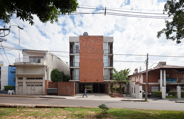Edificio Rosas 121 / - = + x - - Apartamentos, Fachada