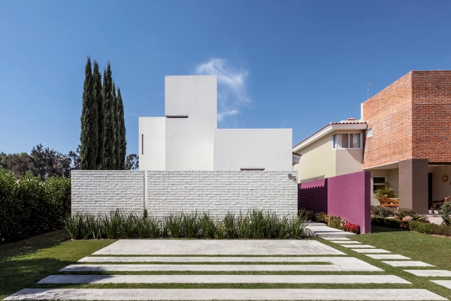 Casa Olguín / COTAPAREDES Arquitectos - Casas, Jardín, Fachada