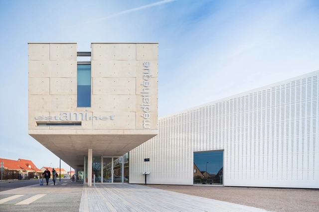 Estaminet公共图书馆/ Richard + Schoeller Architectes - 图书馆