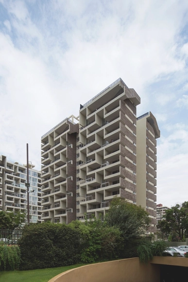 Ludwig II / Eugenio Simonetti + Renato Stewart - Apartamentos