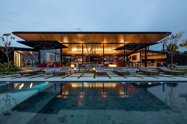 晶莹剔透的房子 / Jacobsen Arquitetura - 住宅