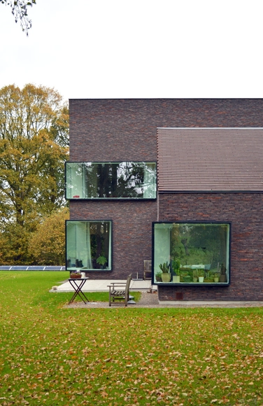 Casa F&C KIEKENS / Architektuurburo Dirk Hulpia  - Casas