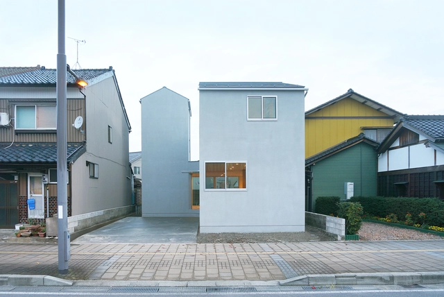 Residence in the Hinode District  / HYAD - Houses, Door, Facade, Stairs