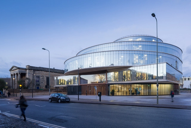 Escuela de Gobierno Blavatnik / Herzog & de Meuron - Universidad