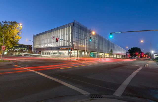 Biblioteca pública de Billings / will bruder+PARTNERS - Edificios Públicos