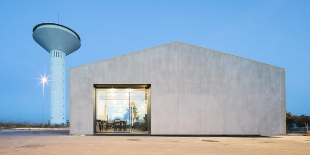 Eco Bar / Giuseppe Gurrieri  - Adaptive Reuse