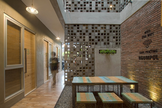 Hostal Bioclimático y biofílico / Andyrahman Architect - Dormitorios