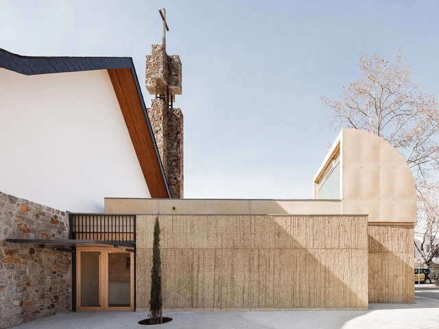 混凝土竟然如此精致——Roser 教堂  / ERITHACUS arquitectos - 小教堂