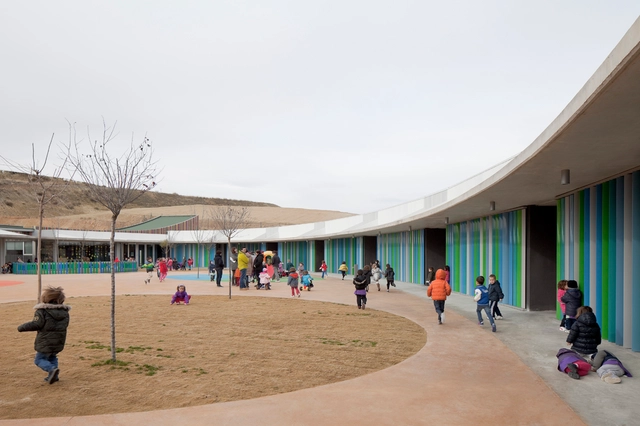 Kindergarten Valdespartera  / Magen Arquitectos - Escuelas