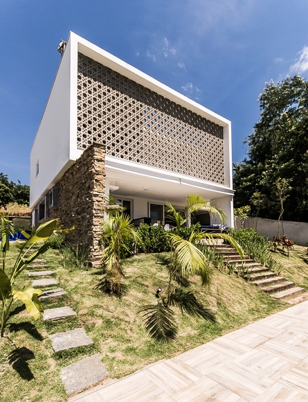 Residência MP  / Otta Albernaz Arquitetura - Casas, Jardim, Fachada