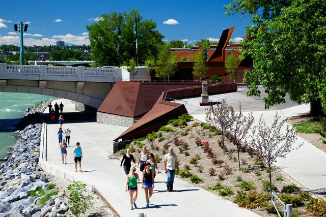 Plaza Poppy / The Marc Boutin Architectural Collaborative - Memorial