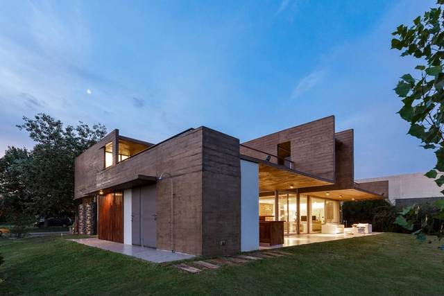 Casa 17x17 / Matías Imbern - Casas