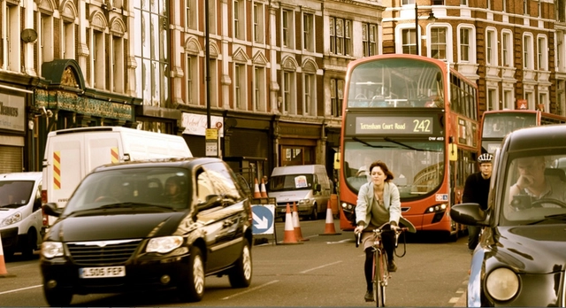 Londres terá mais ciclistas que motoristas dentro de alguns anos - Imagem de Destaque