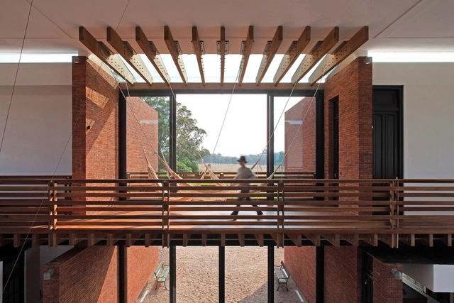 Casa Luna Llena / Candida Tabet Arquitetura - Casas