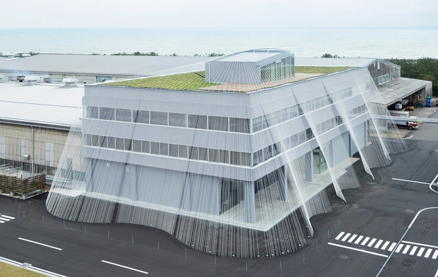 Kengo Kuma usa fibra de carbono para aumentar a resistência de suas estruturas - Imagem de Destaque