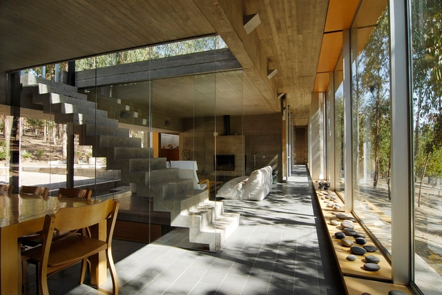 Casa Omnibus /  Gubbins Arquitectos - Casas