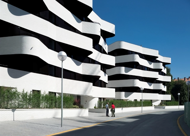 58 VPO Torresolo / IDOM - Vivienda Colectiva