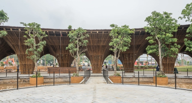 Restaurante Roc Von / Vo Trong Nghia Architects - Restaurante