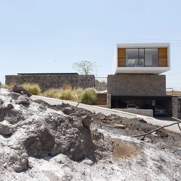 Casa Xochitepec / EL UMBRAL - Casas, Fachada