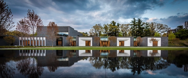 Lakewood Cemetery Garden Mausoleum / HGA Architects and Engineers - Crypts & Mausoleums