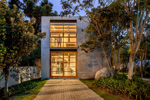 Casa Cubo / Diez+Muller Arquitectos - Ampliación, Jardín, Puerta, Fachada, Escaleras, Arco