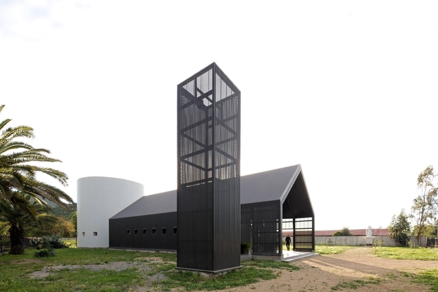 Capilla Totihue / Gonzalo Mardones Viviani - Iglesia