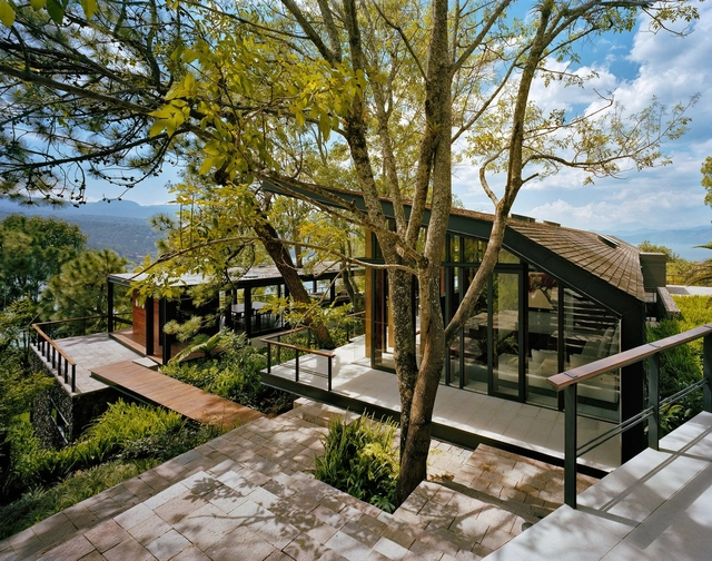 Casa en el Bosque / Parque Humano - Casas