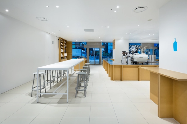 Café Botella Azul / Schemata Architects - Café
