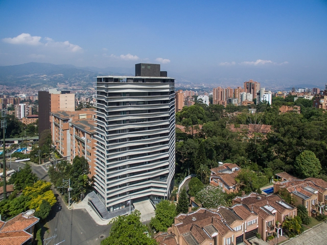 Zebrano / Plan:b arquitectos + M+ Group - Apartamentos, Fachada, Urbano