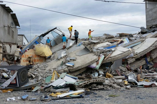 ONU selecciona arquitectos voluntarios para ayudar a los afectados por el terremoto en Ecuador - Imagen Principal
