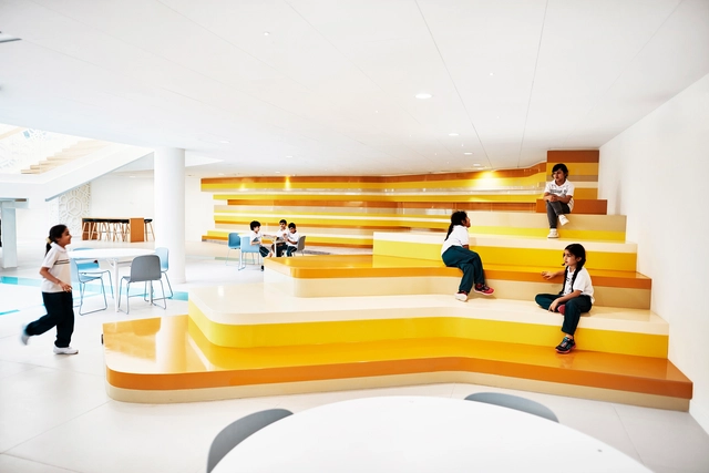 阿联酋充满活力的教育空间，Sheikh Zayed 学校 / Rosan Bosch Studio  - 室内设计
