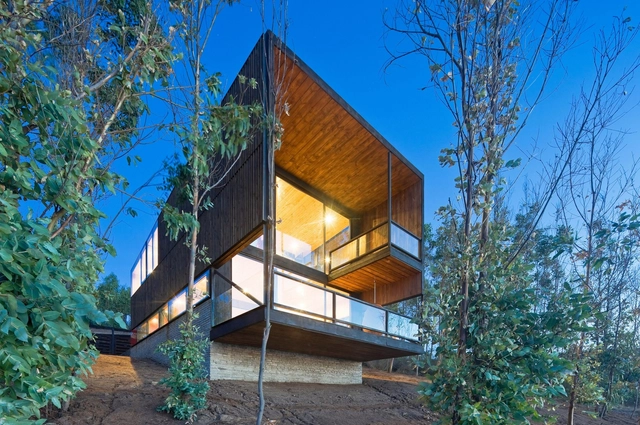 Cortes House / WMR Arquitectos - Houses, Facade, Stairs