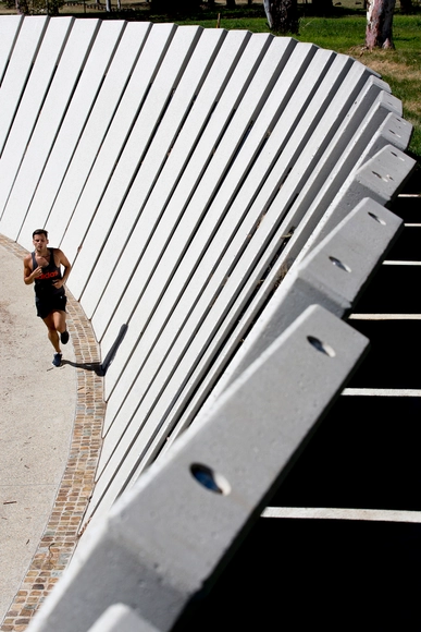 Paseo Peatonal Bowen  / lahznimmo architects - Arquitectura Deportiva