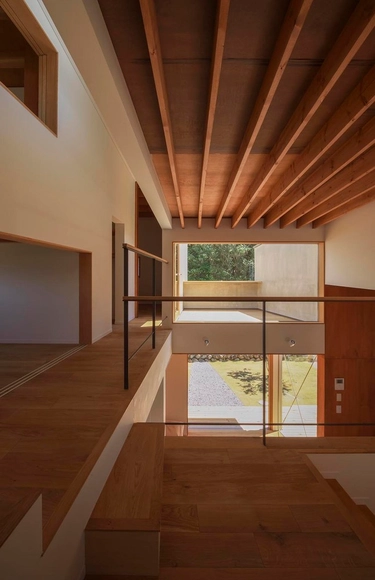 Casa en Toin  / Kazuki Moroe Architects - Casas