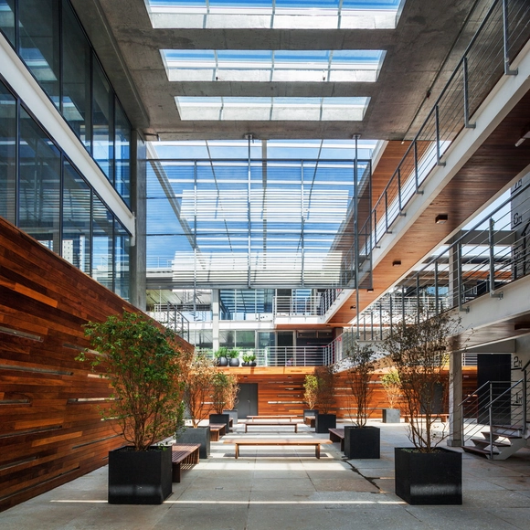 Edifício Corujas / FGMF - Edifícios Institucionais