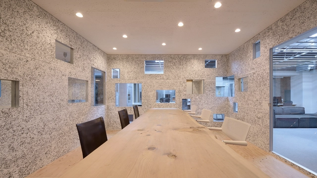 Changing the Event to Art  / GENETO - Offices Interiors, Chair