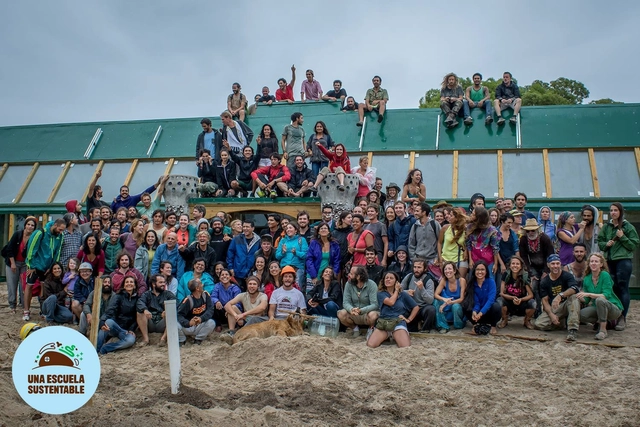 Inauguran la primer escuela sustentable de Michael Reynolds en Latinoamérica - Imagen Principal