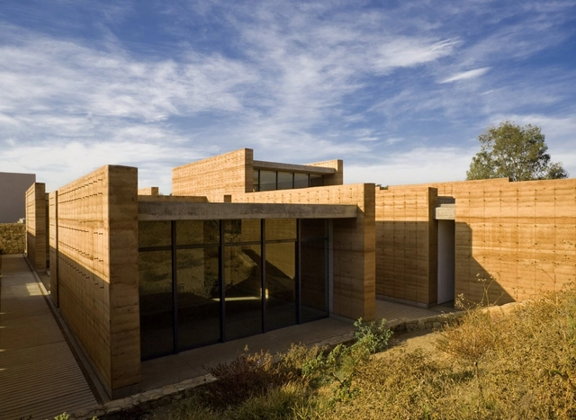 Escuela de Artes Visuales de Oaxaca / Taller de Arquitectura - Mauricio Rocha - Universidad, Fachada, Puerta