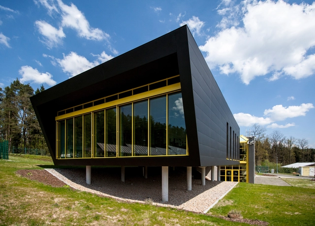 Centro de Control de Red de Media Tensión / Architekturbüro Steidl - Planta De Energía