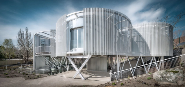 Casa Tobogan  / Z4Z4 AAA - Casas, Fachada, Escaleras