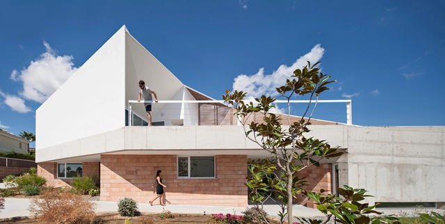 La Casa de Los Vientos  / José Luis Muñoz - Casas