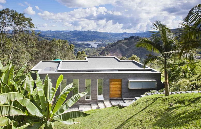 Casa Lago en el Cielo / David Ramírez Arquitectos - Casas, Jardín, Fachada, Bosque