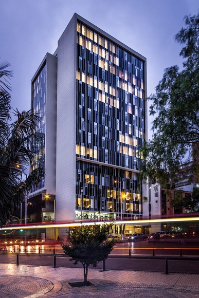 Bicentennial Tower / Entorno AID + CMS+GMP - Commercial Architecture, Facade