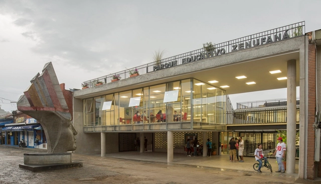 Parque Educativo Zenufaná / FP arquitectura - Guardería