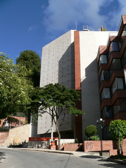 Habitar 7.2 / Giancarlo Mazzanti + Alejandro Castaño - Apartamentos