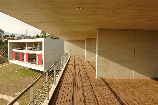 Parque Biblioteca León de Grieff / Giancarlo Mazzanti - Comunidad, Terraza, Escaleras, Fachada, Barandas