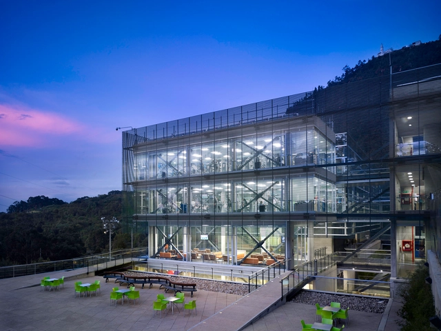 Centro Deportivo Universidad de los Andes / MGP Arquitectura y Urbanismo - Centro Multideportivo, Fachada