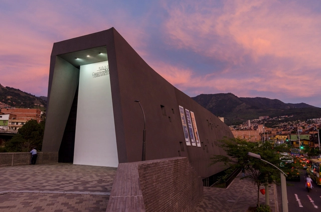 Casa de la Memoria Museum / Juan David Botero - Museum