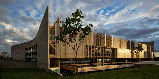 Sede principal Sebrae / gruposp + Luciano Margotto - Edificio De Oficinas